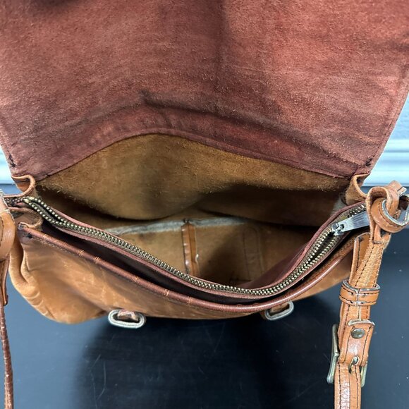 Vtg 60s 70s Tan Leather Womens Flap Shoulder Satchel Bag Purse Hippie Boho - Picture 4 of 9